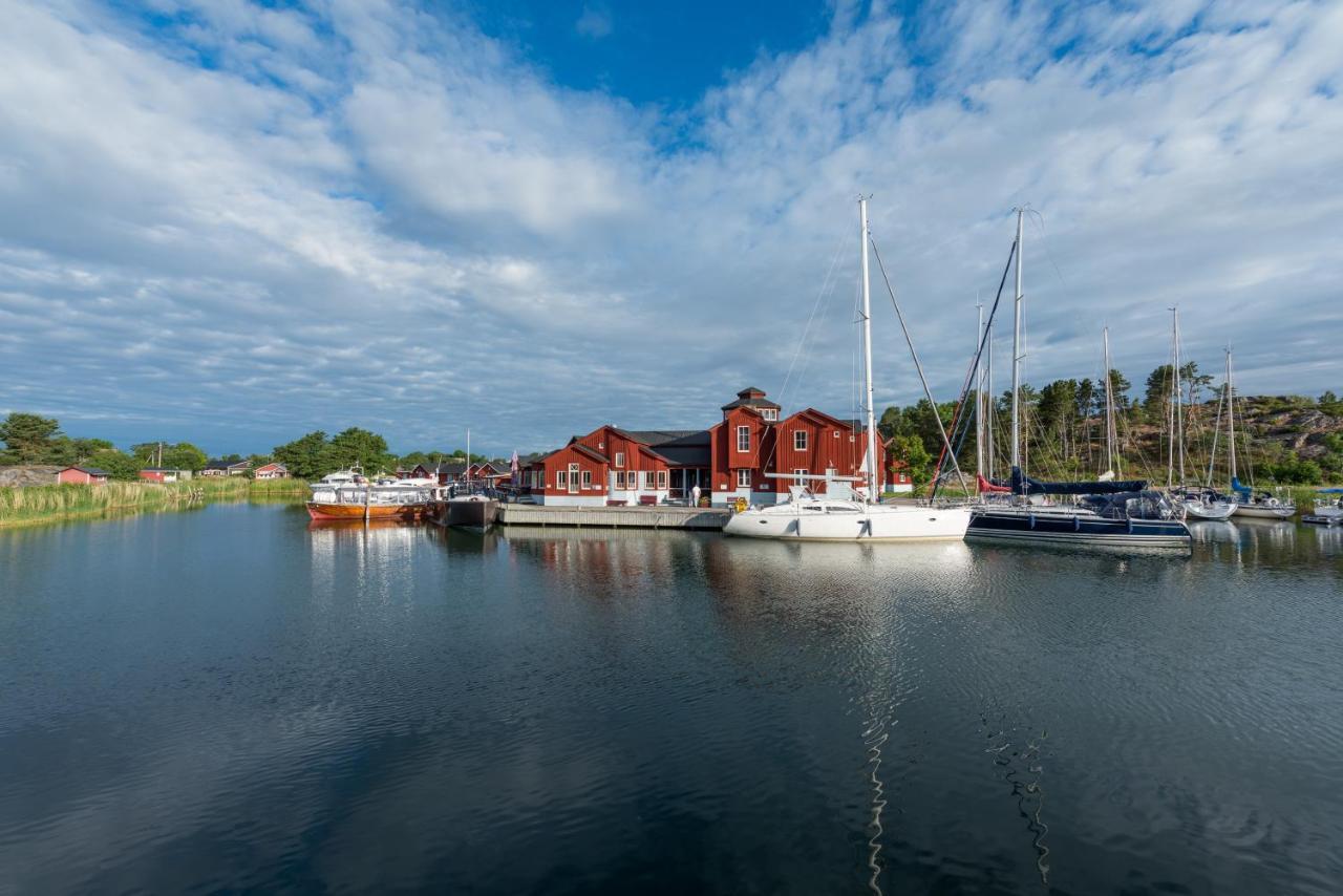 Brudhaell & Restaurant Hotel *